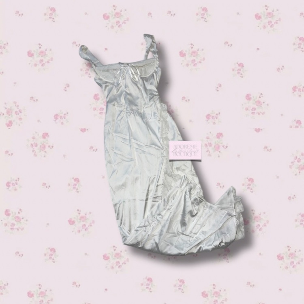 Elegant Silver Satin Gown ♡︎